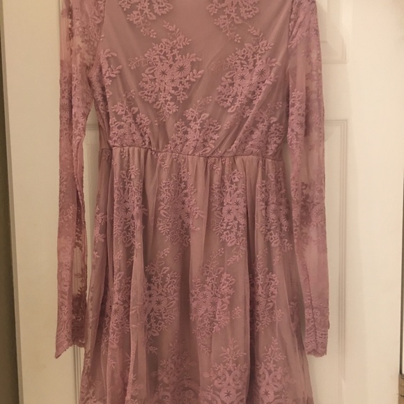 Dress - Picture 4 of 6